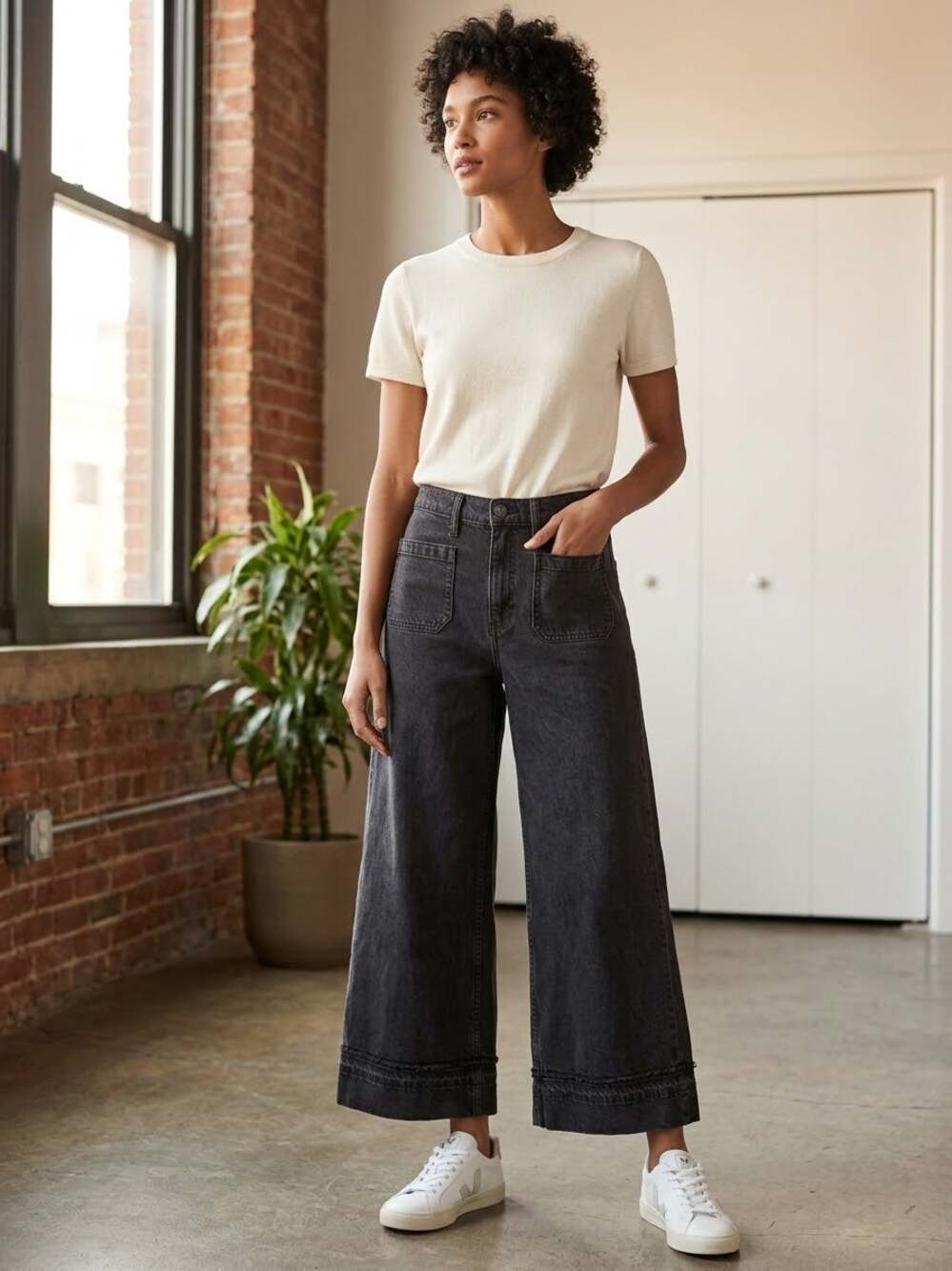 GAP Baggy Mid Rise Black Wide Leg Denim Jeans Women's Size 30 / 10R Ultrasoft